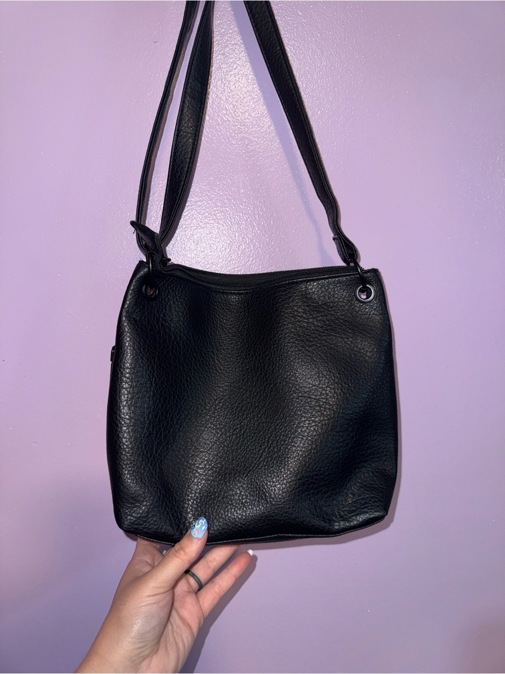 Aeropostale Black Pebbled Faux Leather Crossbody Bag - Picture 3 of 5
